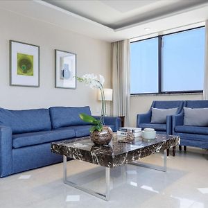 Executive One-Bedroom King Suite Ocean Front